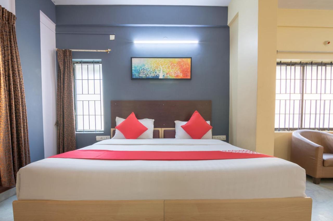 Capital O 5379 The Roy Grand Inns Bangalore Exterior foto